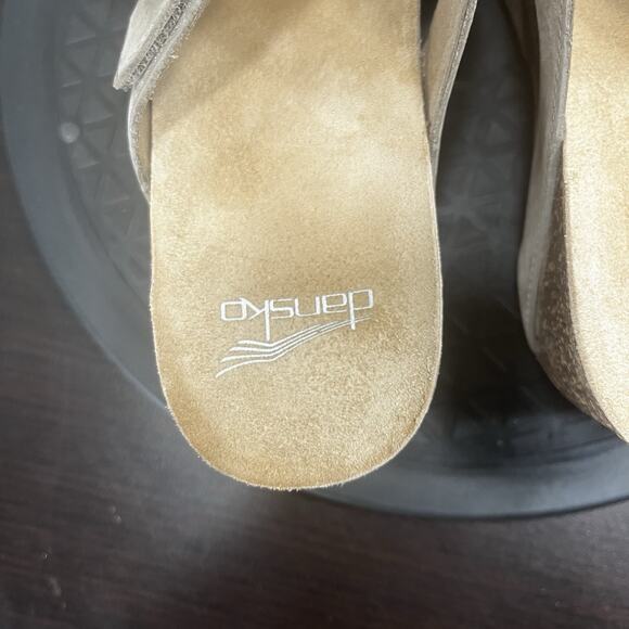 Dansko Womens Sz 10-10.5 Susie Brown Wedge Nubuck Leather Strappy Sandals - Picture 7 of 10